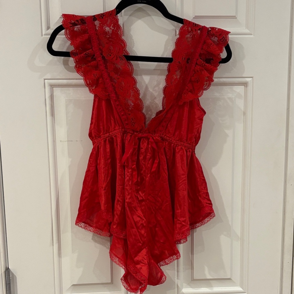 Pinehurst Lingerie Vintage Elegant Red Lace Women's Teddy
